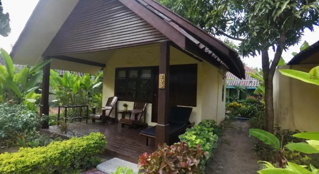 Бунгало Deluxe с балконом и с красивым видом из окна OP Bungalow