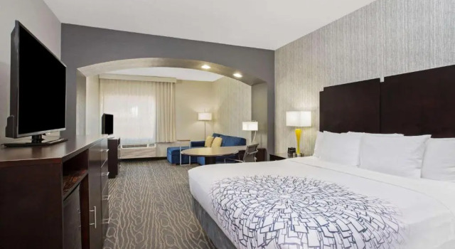 Люкс La Quinta by Wyndham Palestine