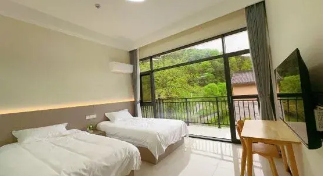 Shitai Guniujiang Wangli B&B, Prenota Bed & breakfast Hotel a Chizhou con parcheggio, Parcheggio