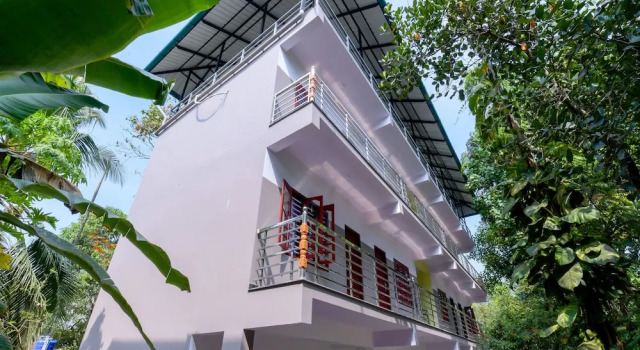Amare Highway Residency by OYO Rooms, Забронировать Отель Отели штата Кералы с завтраком, Завтраки