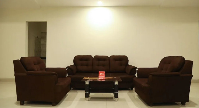 Oyo 23541 Vijay Shanta Hospitality, Забронировать Отель Отели штата Махараштры 3 звезды, 3*