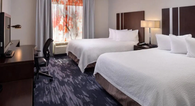 Четырёхместный номер Standard Fairfield Inn & Suites by Marriott Cedar Rapids