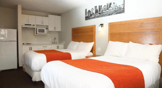 Четырёхместный номер Standard Chateau Motel