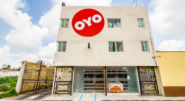 OYO Hotel Familiar Tollan Cholula, Rezerwuj Hotel Hotele w State of Puebla z parkingiem, Parking