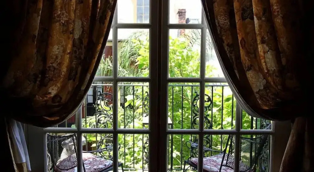 Полулюкс The Olivier House Hotel