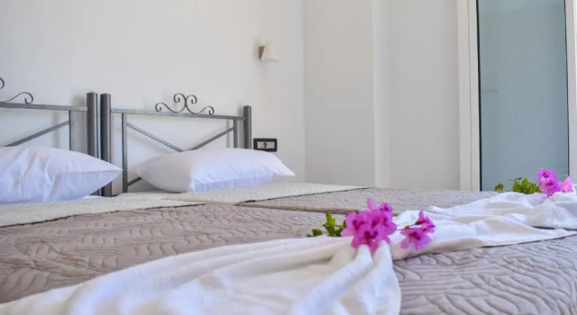 Katsaros Luxury Apts 5min walk to beach