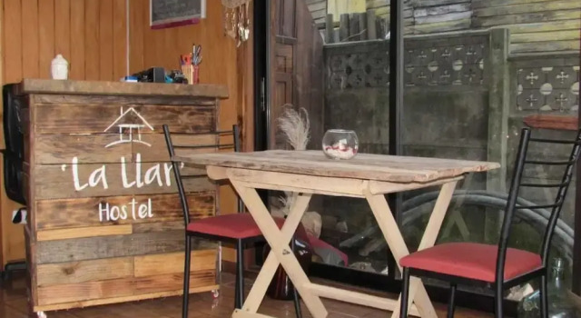 La Llar Hostel, Book Hostel Hotels in Panguipulli with Parking, Parking