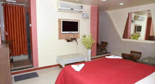 Hotel Tukson, Забронировать Отель Отели штата Махараштры с завтраком, Завтраки