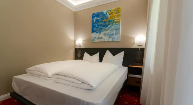 Двухместный номер Standard с балконом 2H Horizon Hotel