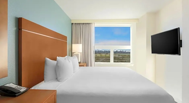 Люкс с видом на горы Hyatt House Denver Airport