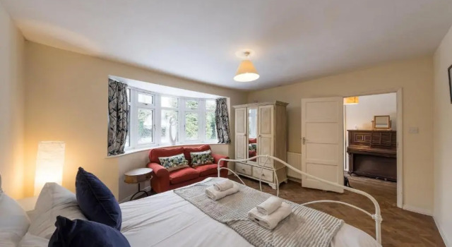 Коттедж Stunning 4 BD Bungalow Banbury Northamptonshire
