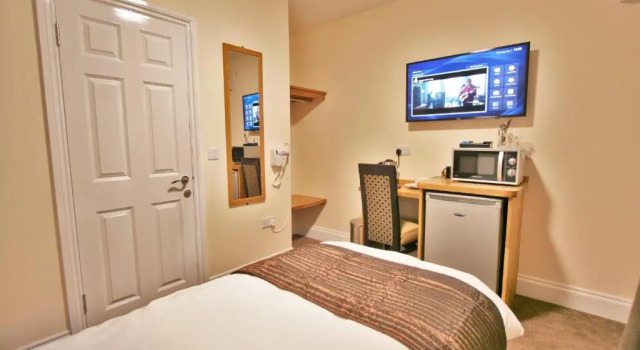 Номер Standard New County Hotel & Serviced Apartments by RoomsBooked