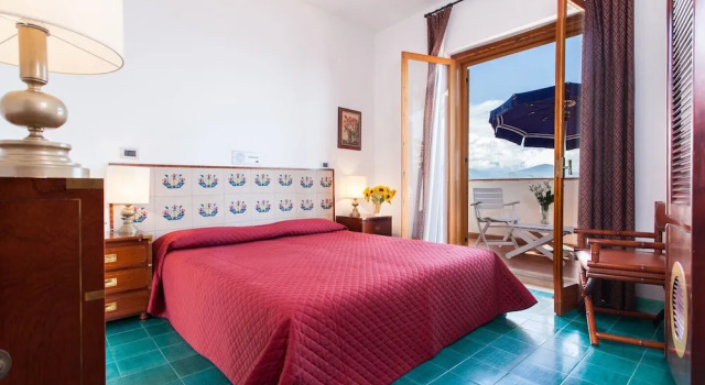 Standard Zimmer mit Balkon und mit Meerblick Grand Hotel De Rose