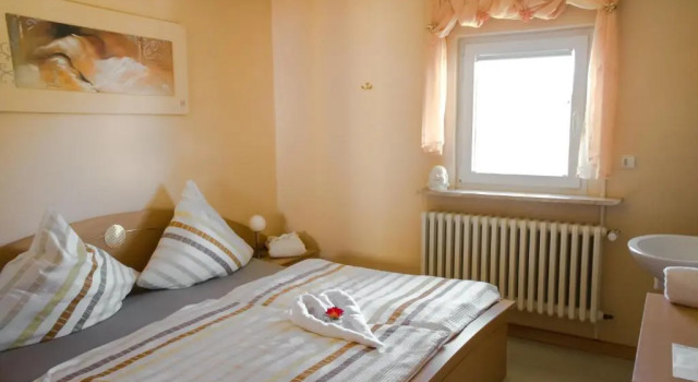 Gästehaus Edith, 4-Sterne, 2-4 Personen, Забронировать Апартаменты/квартира Апартаменты Триттенхайм, Апартаменты/квартира