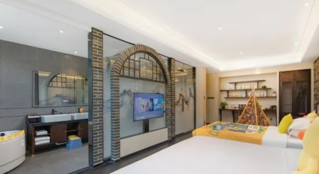 Семейный люкс Hangzhou Rezen HAOZEN HOTEL (Song City)