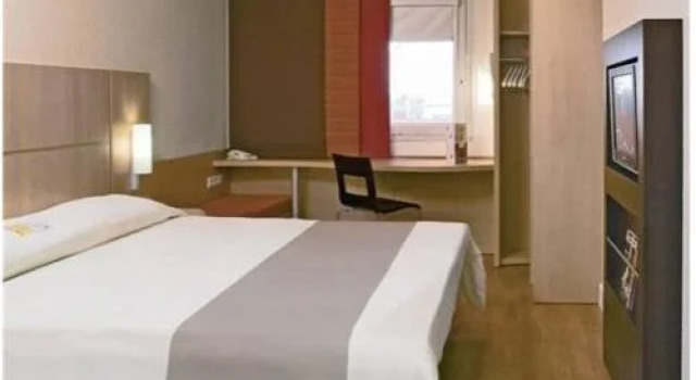 ibis Xichang Hangtian, Varaa Hotelli Hotellit Sichuan pysäköinnillä, Pysäköinti