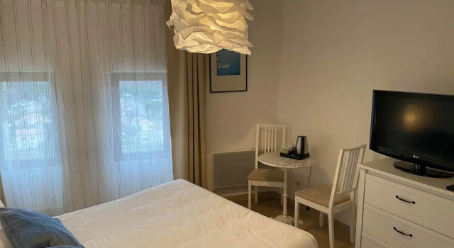 Студия Comfort Hôtel la Fête en Provence