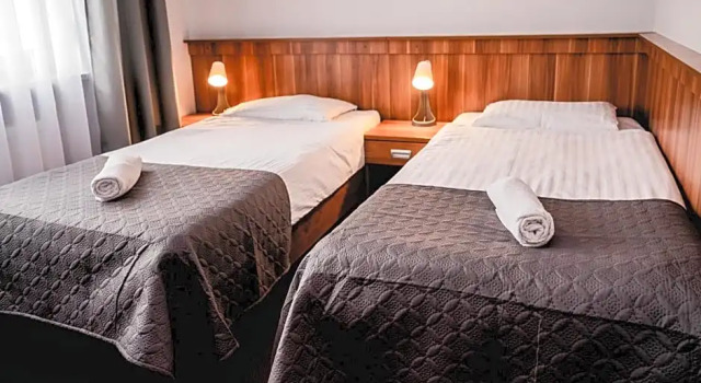 Hotel nad morzem- Art-Pension, 预订 酒店 Dabrowa 波兰