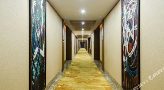 Yunqi Hotel, Rezerwuj Hotel Hotele w Kunming z parkingiem, Parking