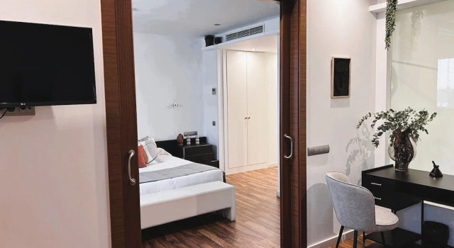 Полулюкс AZZ Valencia Táctica Hotel