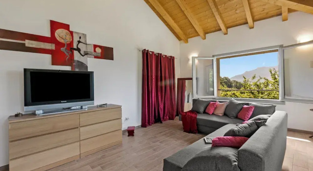 Viola Apartment, Rezervați Apartament Cuveglio Lombardia