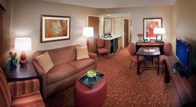 Номер Standard Embassy Suites Loveland Conference Center