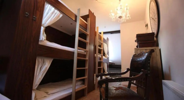 Кровать в общем номере Пентхаус Old Kings Design Hostel