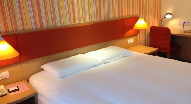 Home Inn- Shuangliu Airport Chengdu, Prenota Hotel Shuangliu District 