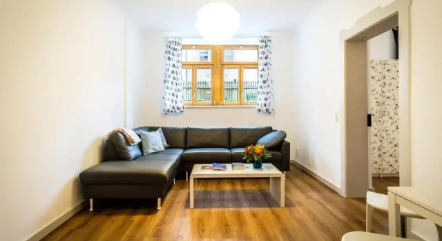 Апартаменты Wunderschöne Wohnung in sanierter Villa! incl WIFI