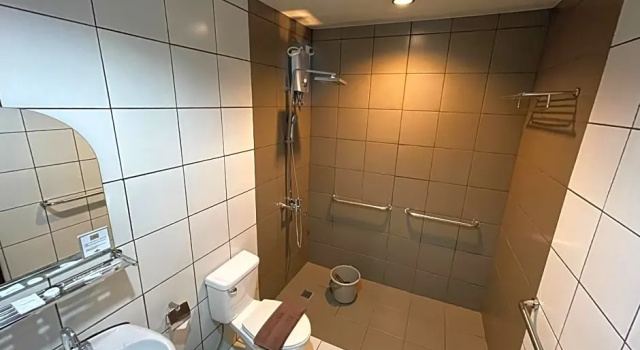 Трёхместный номер Standard Hometown Hotel Makati - Edsa