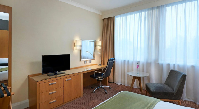 Двухместный номер Standard Crowne Plaza London Ealing by IHG