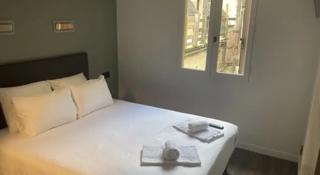 Hotel du Chateau, Rezerwuj Hotel Hotele w Dodogne Valley z basenem, Basen