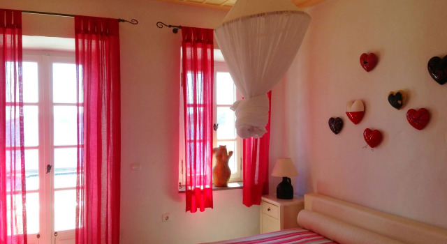 Niriedes Hotel