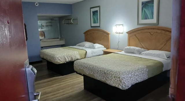 Четырёхместный номер Standard Washington Motel