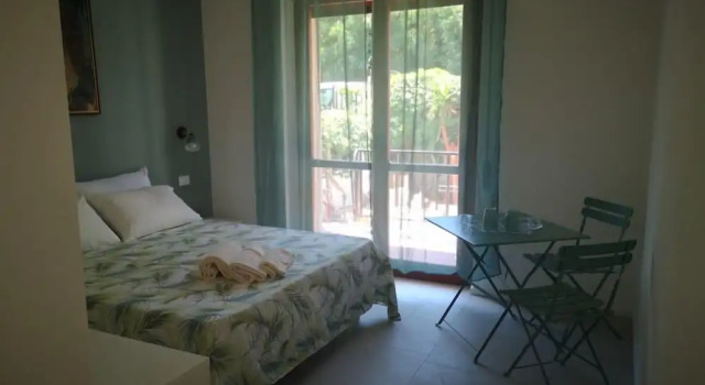 Il Giardino di Anna - Charming rooms in Cagliari, Забронировать Отель «постель и завтрак» Кальяри Южная Сардиния, рядом с Базилика Св. Сатурнино
