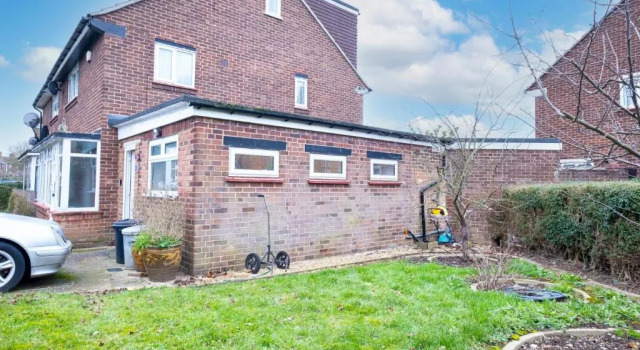 Kings House Apartment Hayes, West London Apt A, Забронировать Апартаменты/квартира Отели Middlesex с парковкой, Парковка