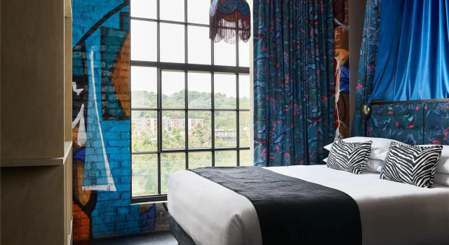 Двухместный номер Standard с видом на реку The Radical Asheville, Tapestry Collection by Hilton