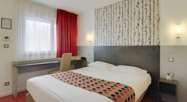 Номер Privilege Brit Hotel Confort Dijon Sud
