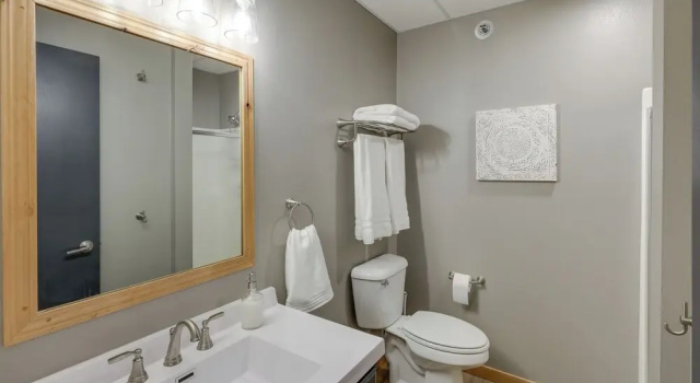 Апартаменты с 2 комнатами Modern Yankton Apartment Near Riverside Park!