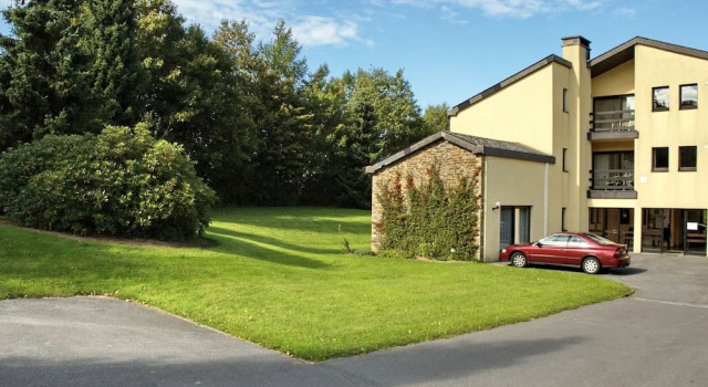 Calm Holiday Home with Garden in Bièvre, Забронировать Отель Бьевр Land of the High Lesse