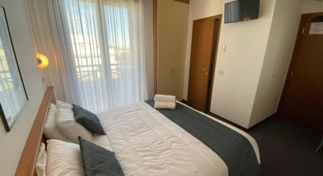 Двухместный номер Standard с балконом Petit Hotel