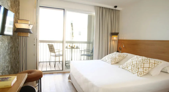 Номер Comfort с балконом Hôtel l'Onda