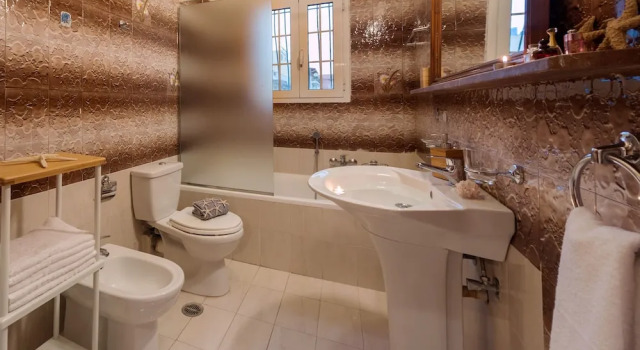 Апартаменты Comfort с балконом Metropolis Apartment