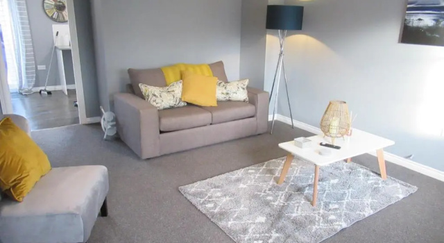 Коттедж Stylish 3 bedroom house with parking & garden