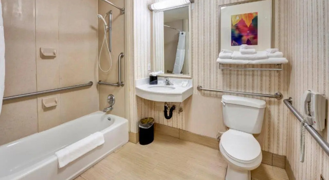 Двухместный номер для людей с ограниченными возможностями Hilton Garden Inn Portland Airport