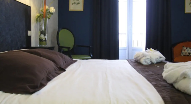 Standart çift kişilik oda Hôtel Cosmos