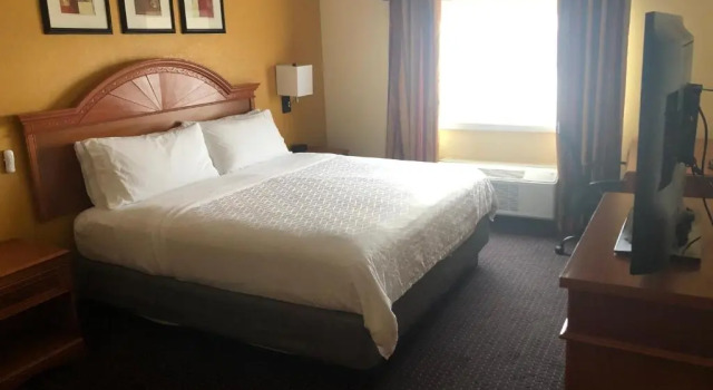 Run of House Holiday Inn Express and Suites Fort Lauderdale Airport West by IHG
