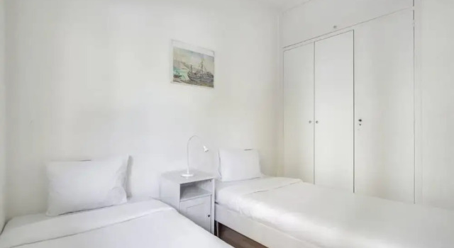 Cozy 2 Bedroom Next To Arc De Triomf, Забронировать Отель Отели Барселоны 3 звезды, рядом с Уркинаона, 3*