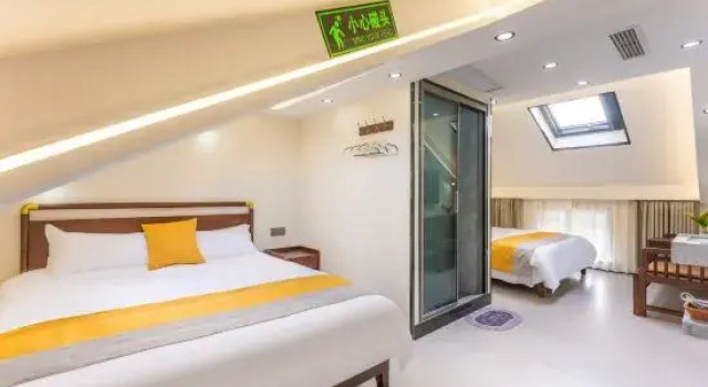 Люкс Deluxe Hangu Homestay (Putuo Mountain Puji Temple)