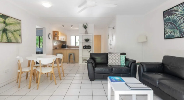 Апартаменты Seascape Holidays - Tropical Reef Apartments